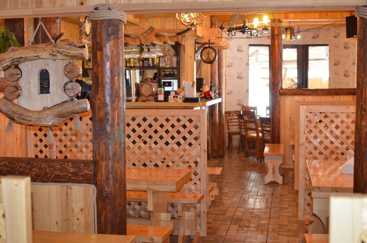 Taverna Ceahlau Durau Buitenkant foto