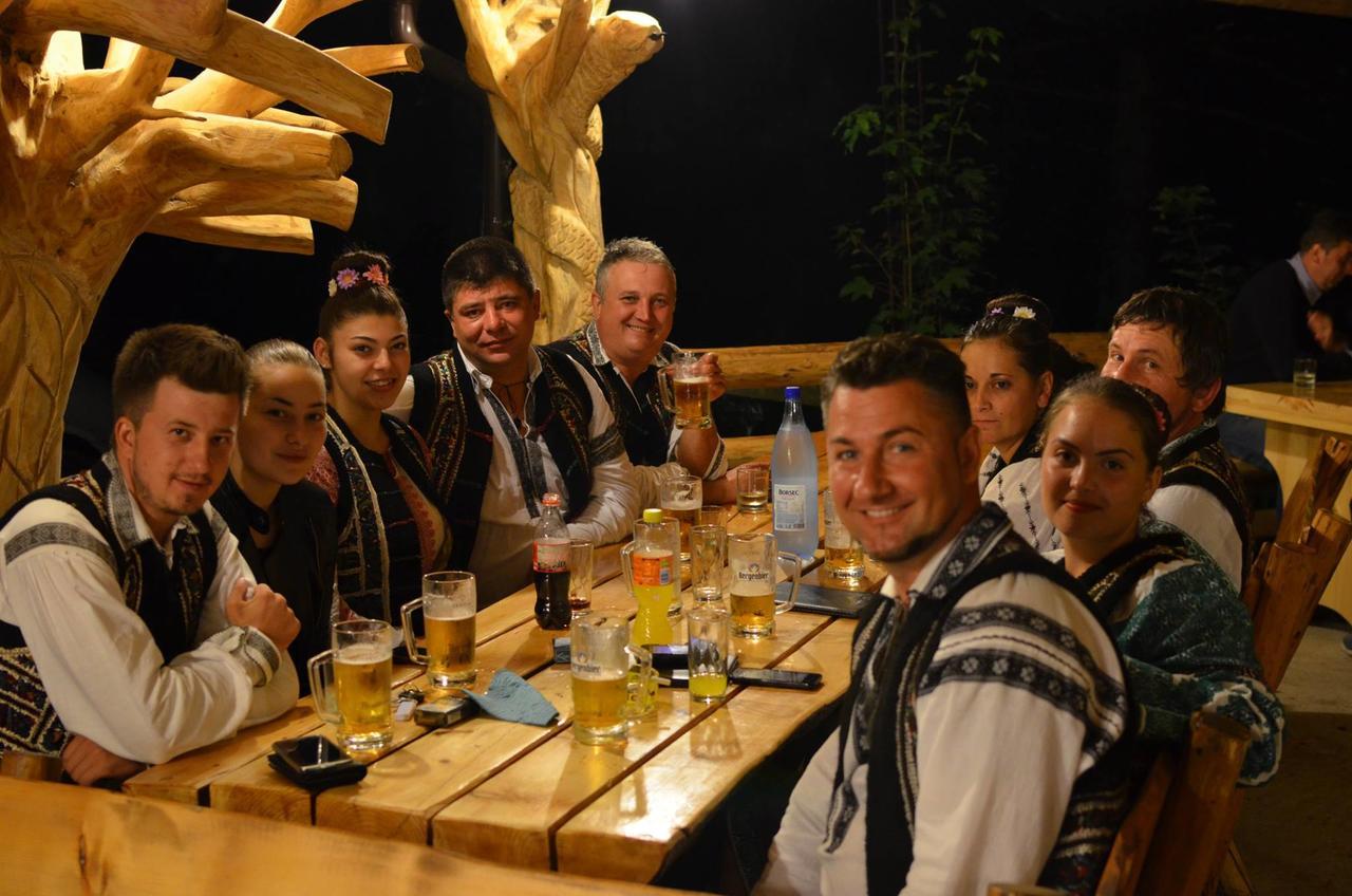 Taverna Ceahlau Durau Buitenkant foto
